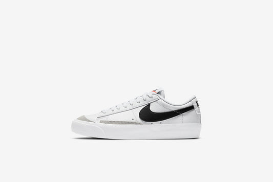 Nike "Blazer Low '77" GS - White / Black / Orange