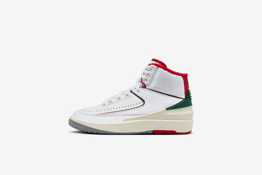 Air Jordan "2 Retro" GS - White / Fire Red / Fir Sail (Origins)