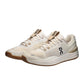 On "The Roger Pro" Hard Court M - Ivory / Ivory
