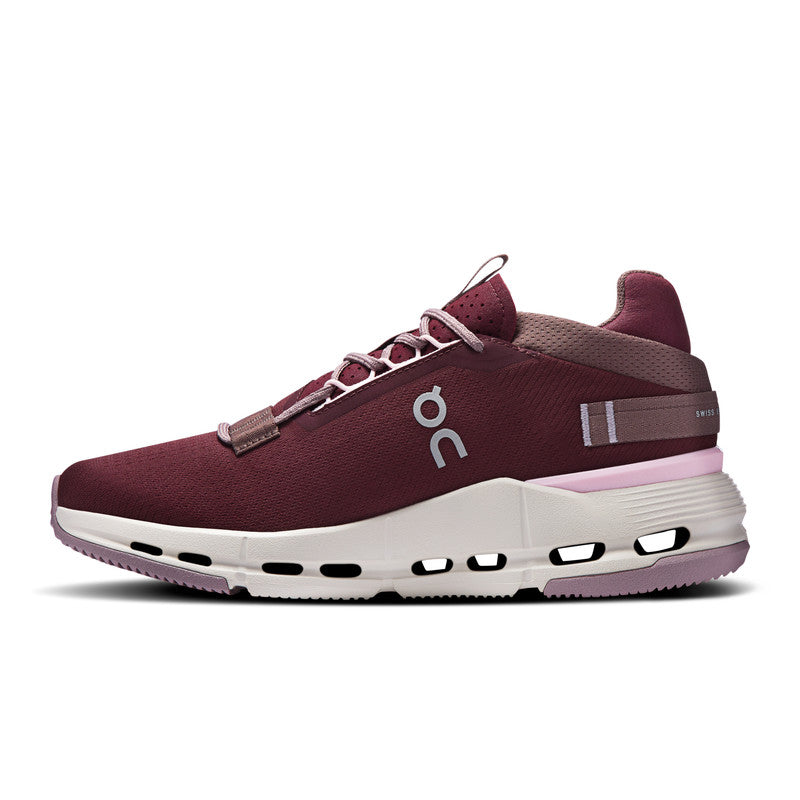 On "Cloudnova 2" Womens - Maroon / Peony