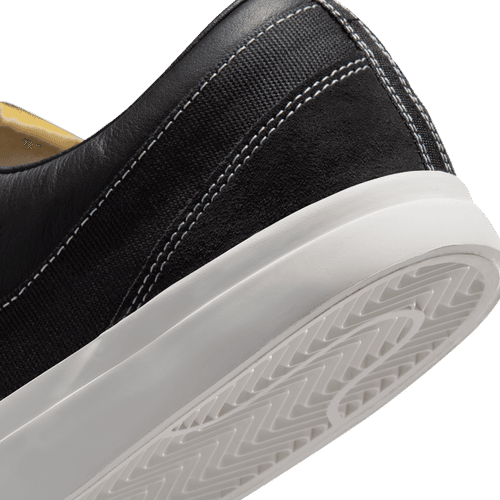Nike "Blazy" Mens - Black / Sail-White