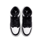 Air Jordan "1 Mid BG" Grade School - Black / White