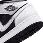 Air Jordan "1 Mid BG" Grade School - Black / White