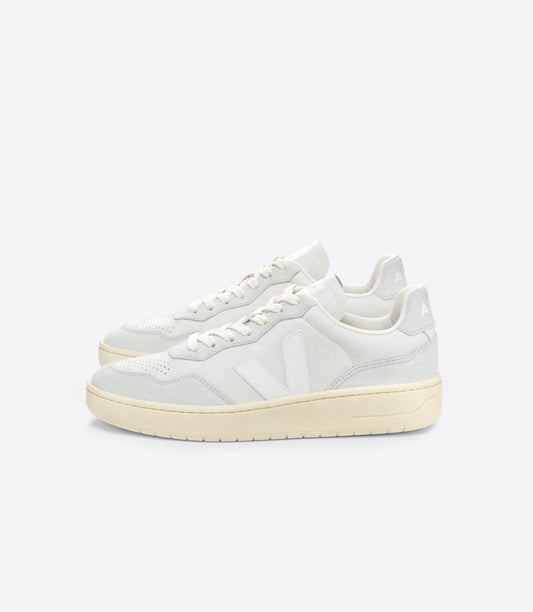 Veja "V-90 O.T. Leather"  M - Gavel / White