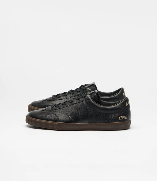 Veja "Volley O.T. Leather" Mens - Black Eagle