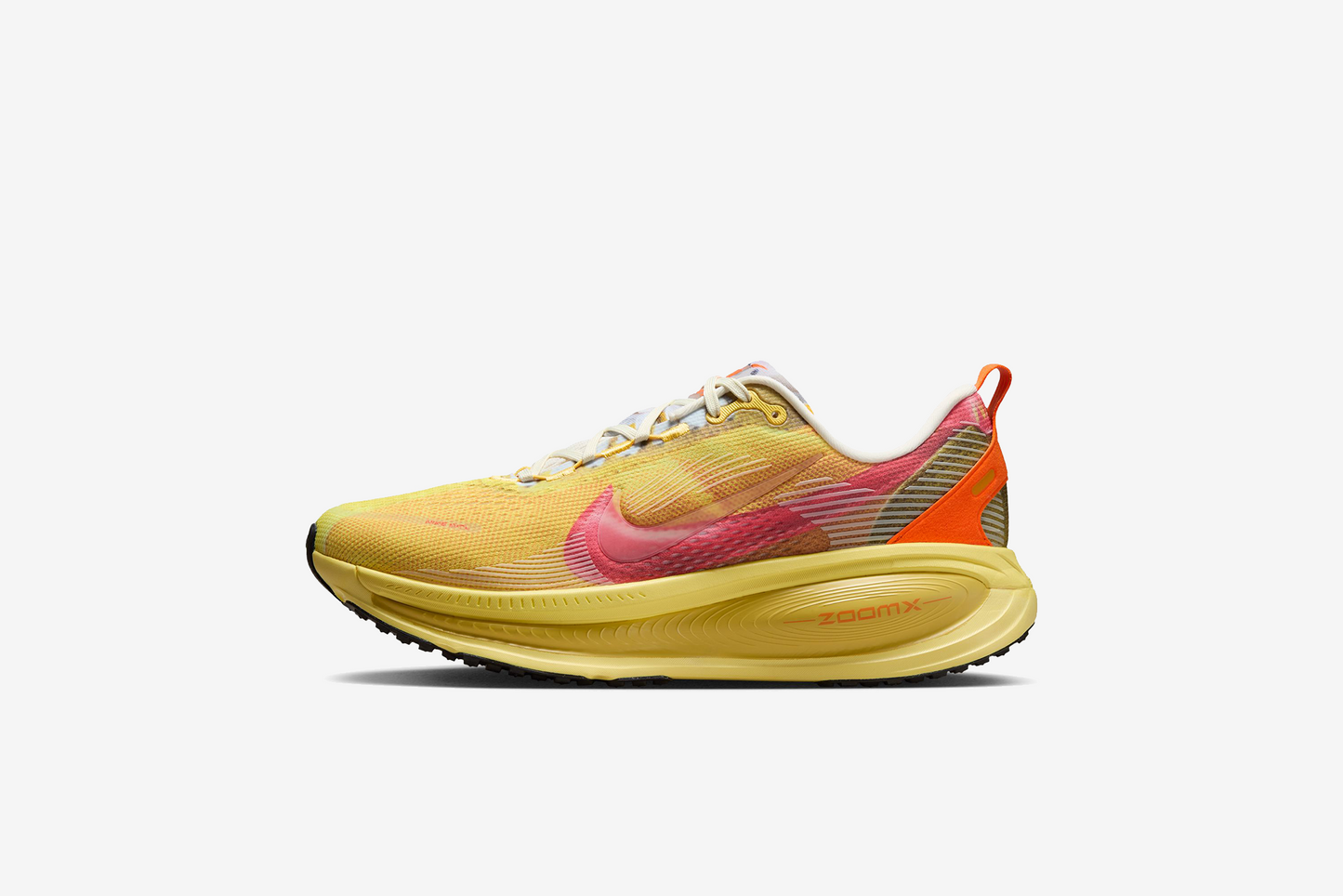 靴 NIKE VOMERO 18 Nike Vomero 18 Men's Road Running Shoes. Nike ID