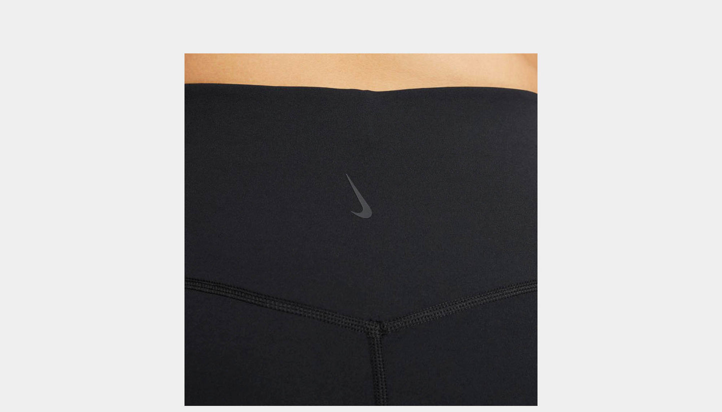 Nike "Yoga Luxe" Short W - Black / Dark Smoke Grey