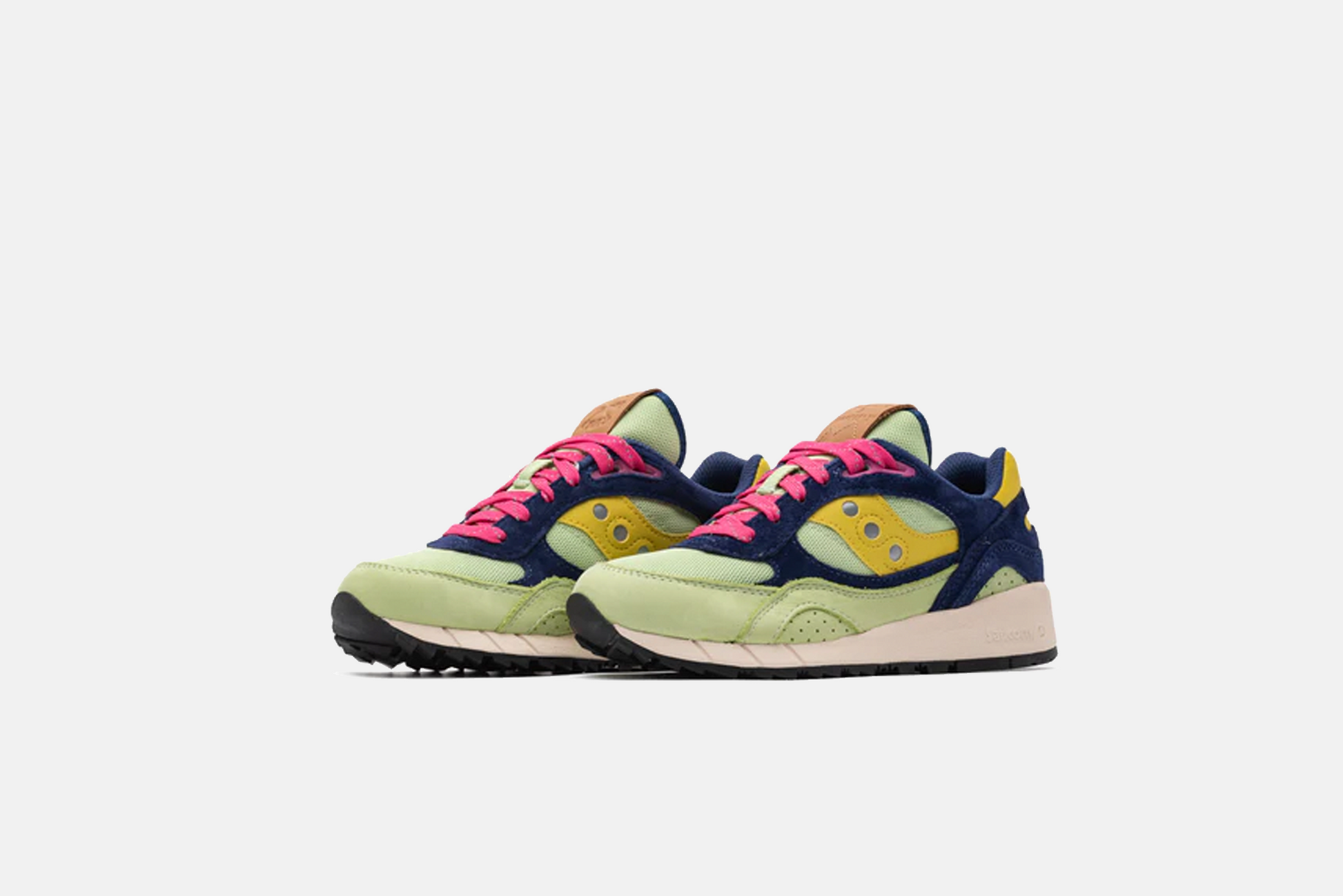 Saucony mint top