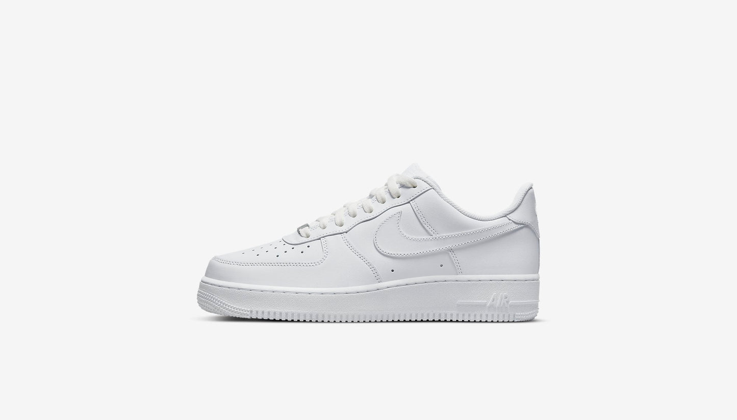 krater sticker Sui Nike "Air Force 1 '07" M - White / White (CW2288-111) – Manor.