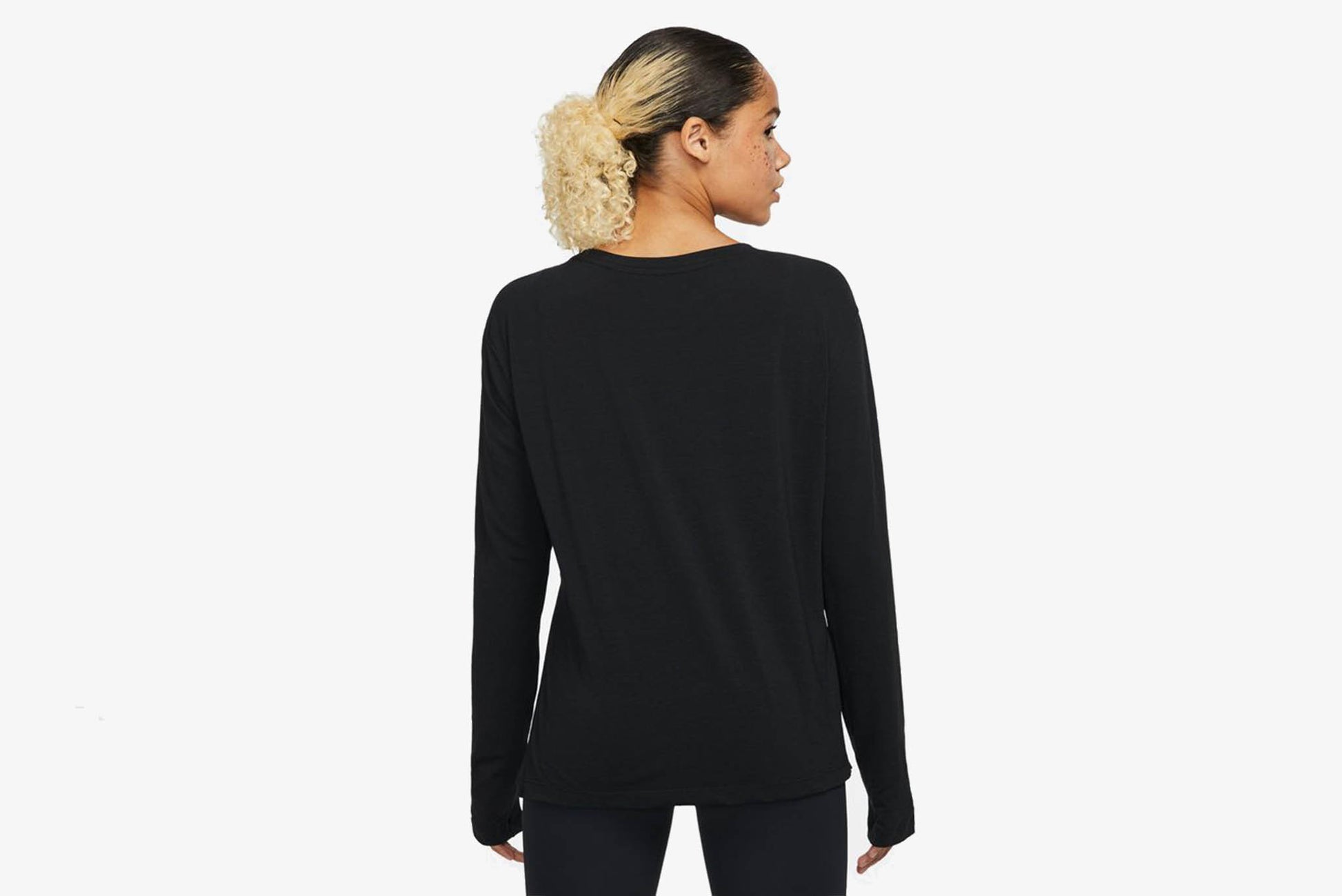 Nike Yoga Dri-Fit L/S Top W - Black – Manor.